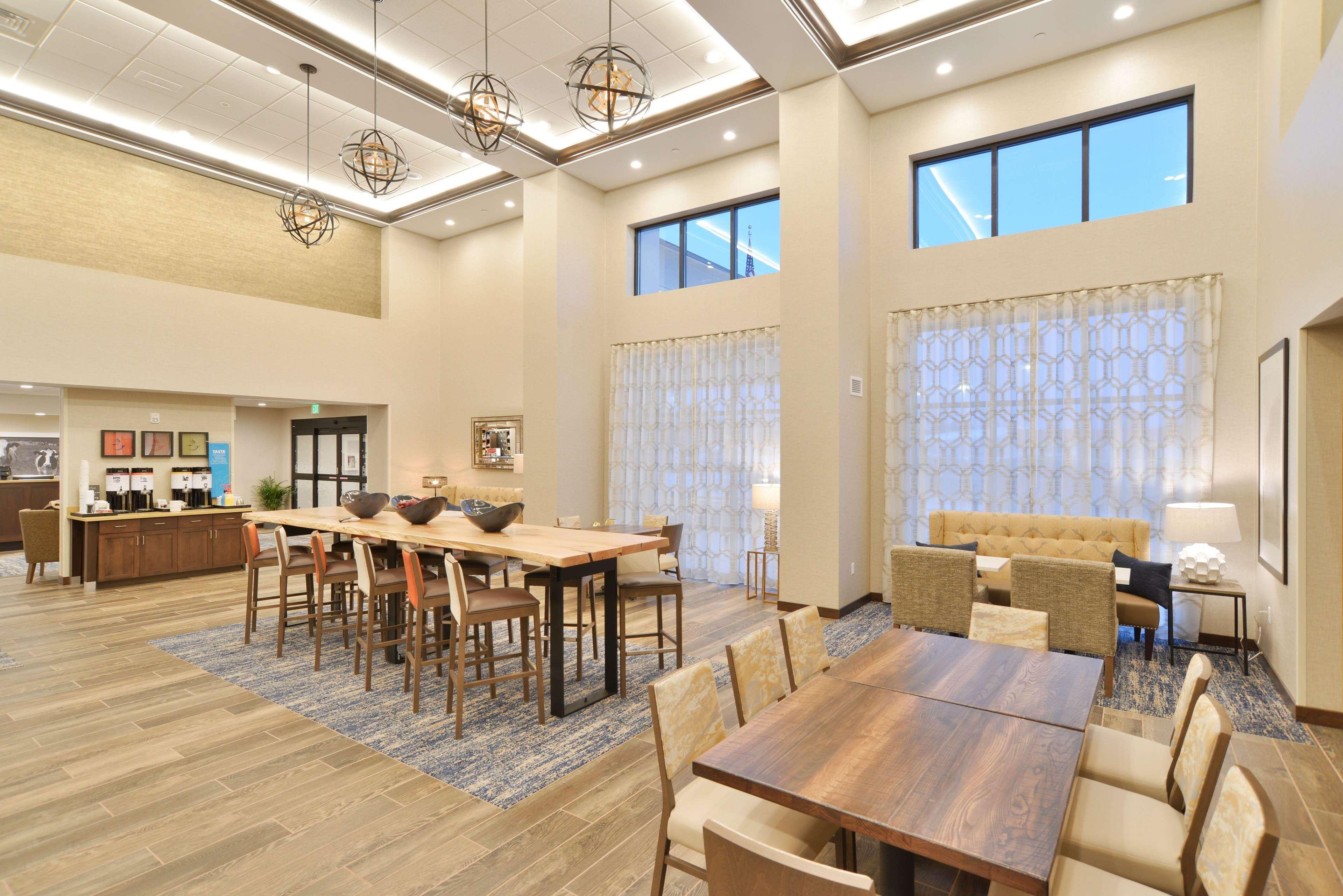 Hampton Inn & Suites Menomonie-Uw Stout Kültér fotó